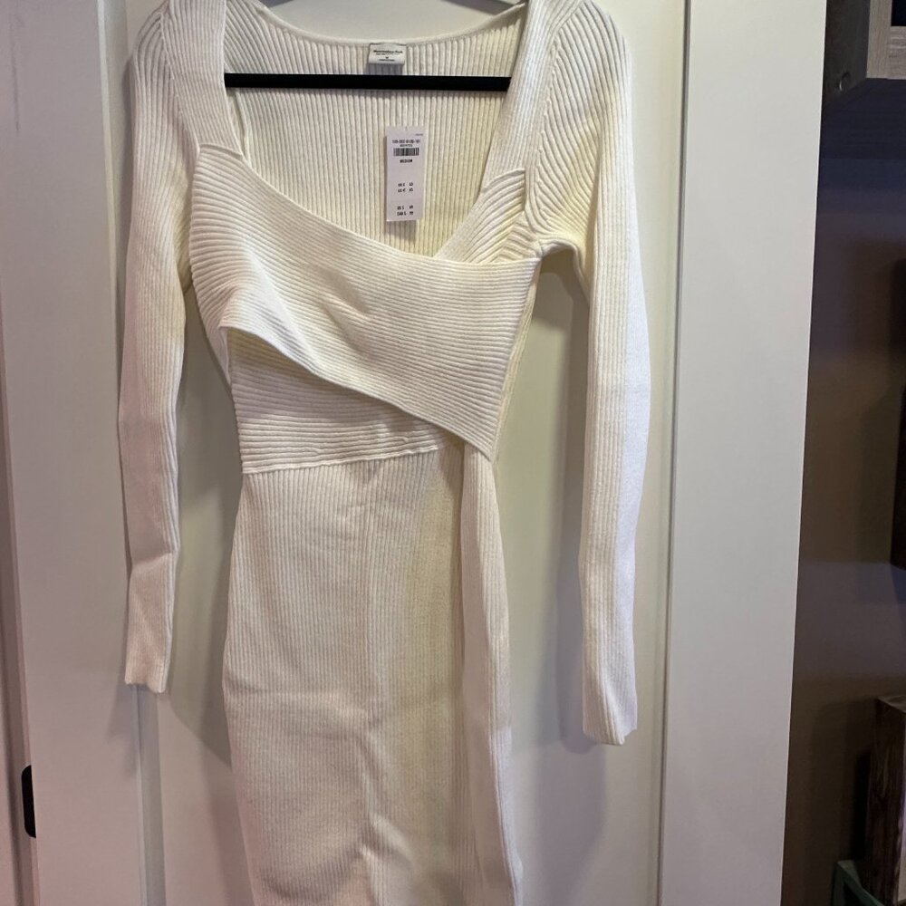 NWT Abercrombie Long Sleeve Wrap Mini Sweater Dress
